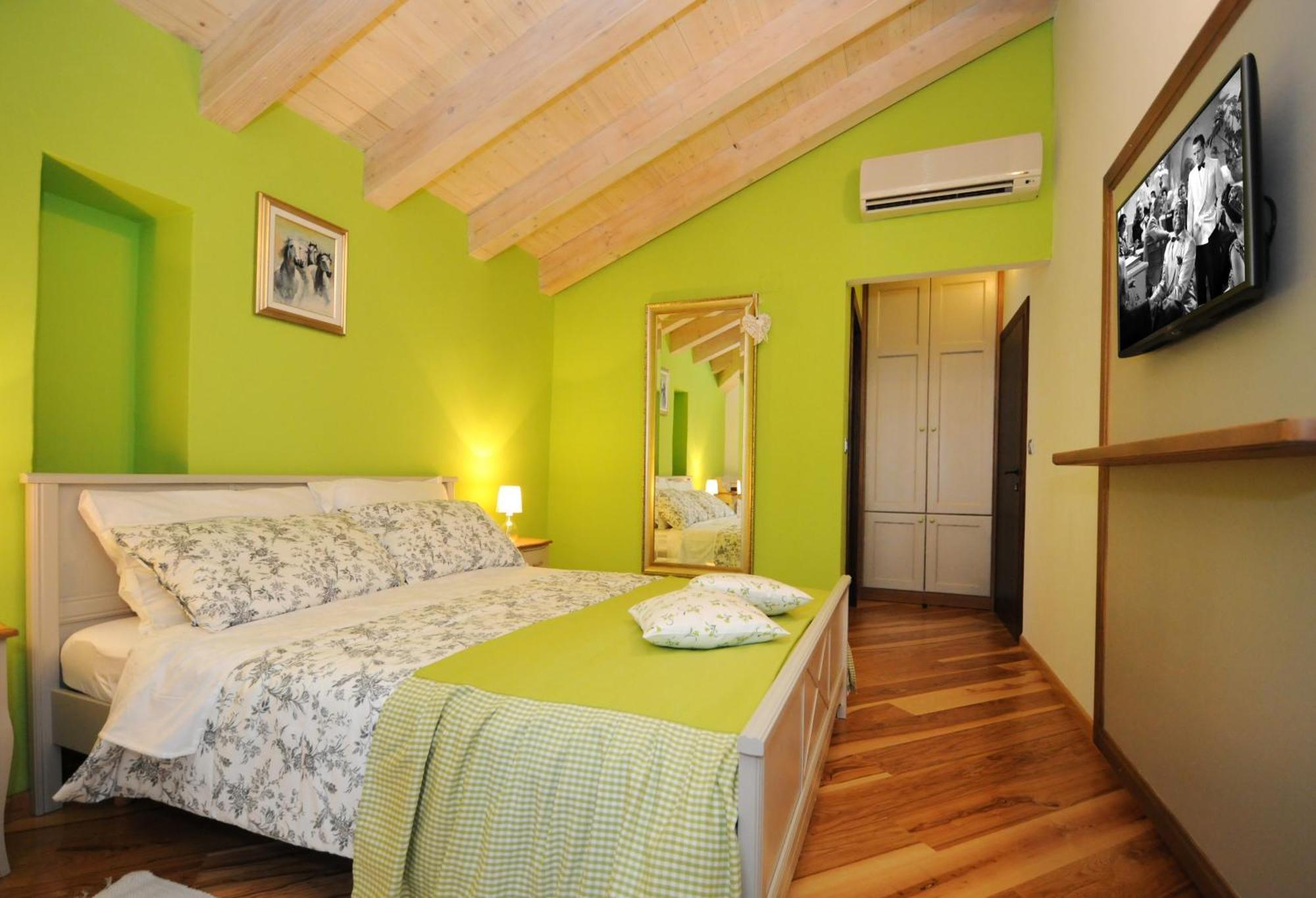 Bed & Breakfast Korta Gira Buici  Room photo